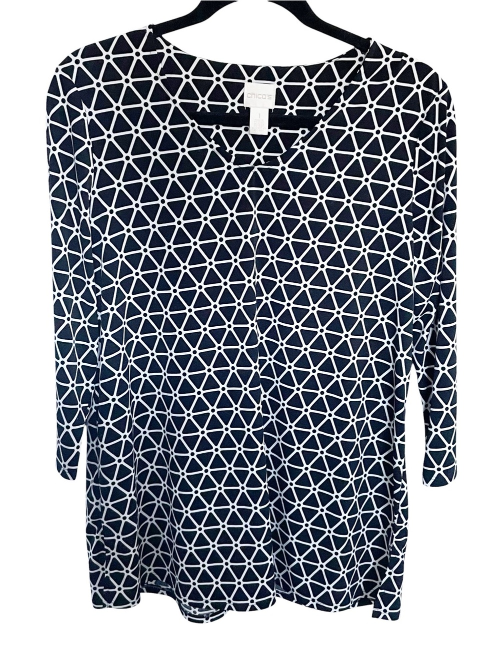 Chicos Geometric Print Tunic Top Black White V Neck Stretch Women Size 1 Medium